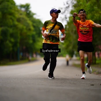 Runner Photo 8706022
