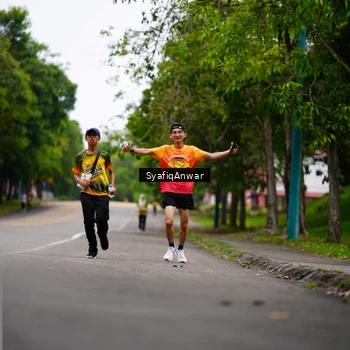 Runner Photo 8706026