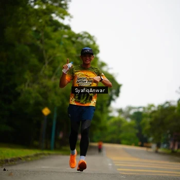 Runner Photo 8706057