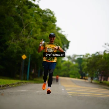Runner Photo 8706063