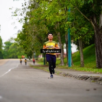 Runner Photo 8706064