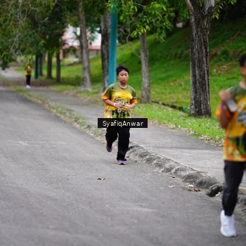 Runner Photo 8706072