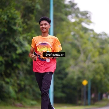 Runner Photo 8706073