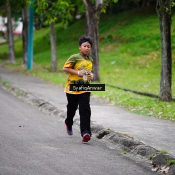Runner Photo 8706094