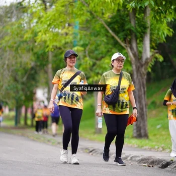 Runner Photo 8706173