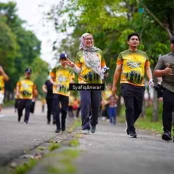 Runner Photo 8706213