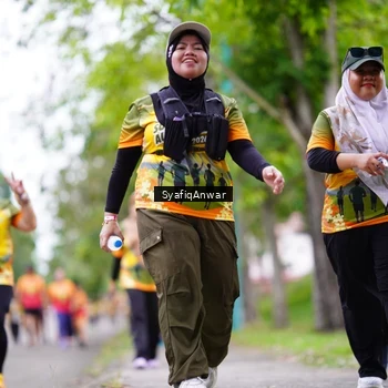 Runner Photo 8706244