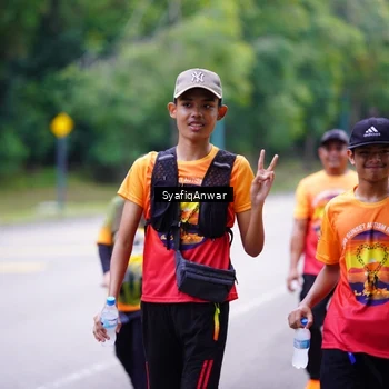 Runner Photo 8706253