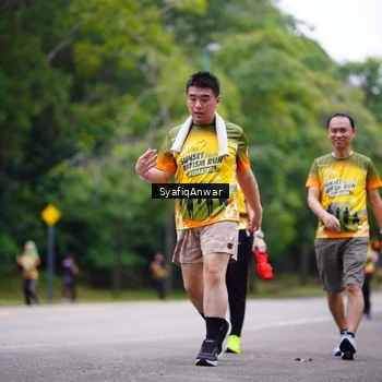 Runner Photo 8706264