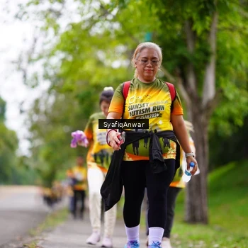 Runner Photo 8706377