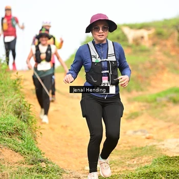 Runner Photo 8706389