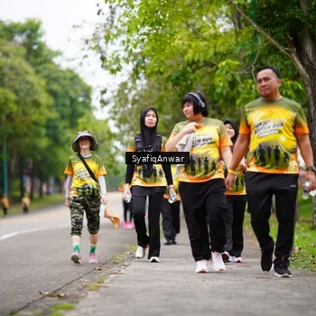 Runner Photo 8706548