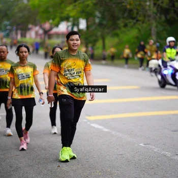 Runner Photo 8706572