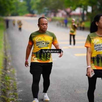 Runner Photo 8706585