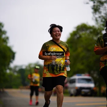 Runner Photo 8706663