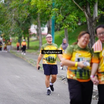 Runner Photo 8706681