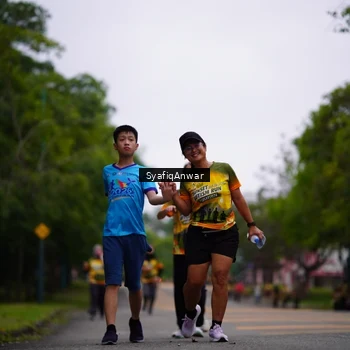 Runner Photo 8706763