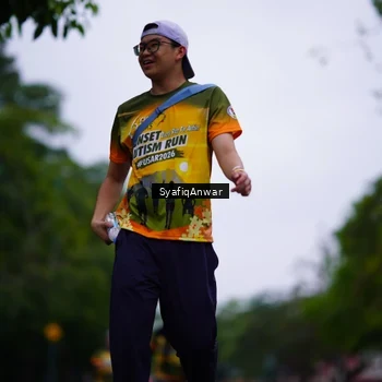 Runner Photo 8706773