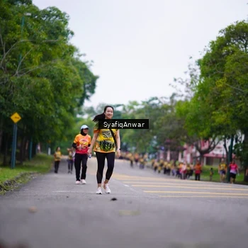 Runner Photo 8706804