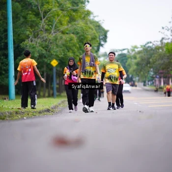 Runner Photo 8707005