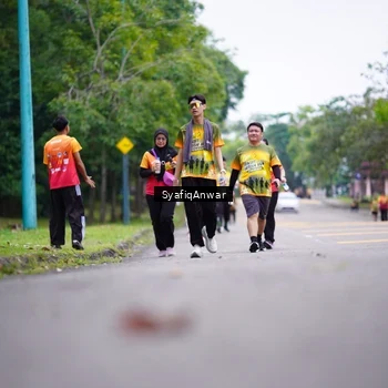 Runner Photo 8707024