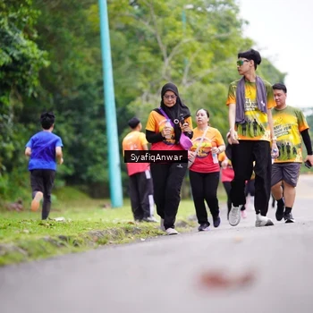 Runner Photo 8707032
