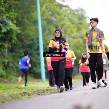 Runner Photo 8707033