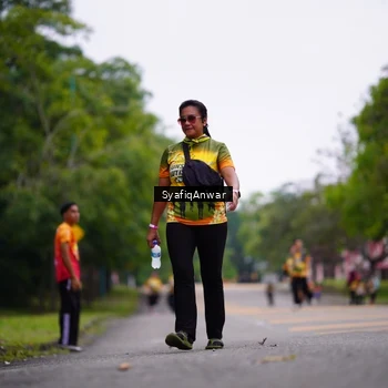 Runner Photo 8707053