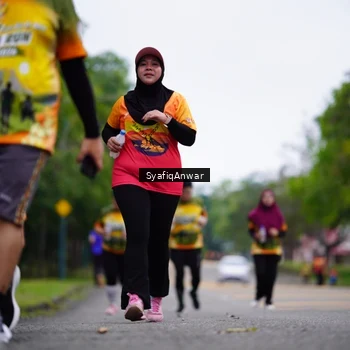 Runner Photo 8707062