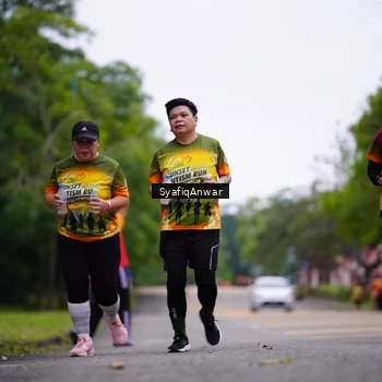 Runner Photo 8707078