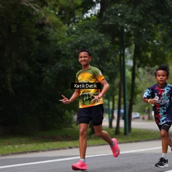 Runner Photo 8709735