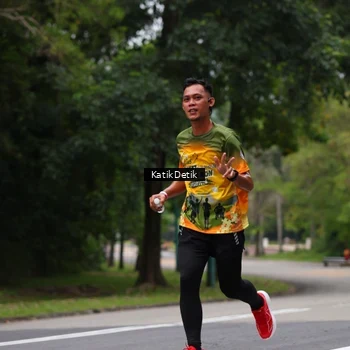Runner Photo 8709757