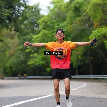 Runner Photo 8709851