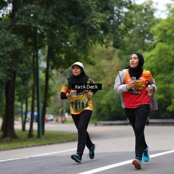 Runner Photo 8709875