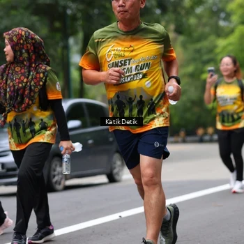 Runner Photo 8710009