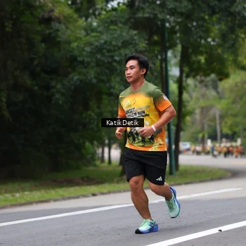 Runner Photo 8710049