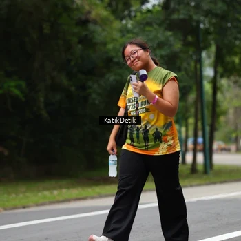 Runner Photo 8710074