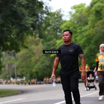 Runner Photo 8710122