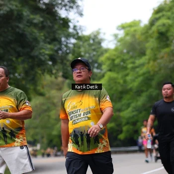 Runner Photo 8710165