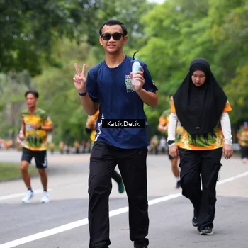 Runner Photo 8710233