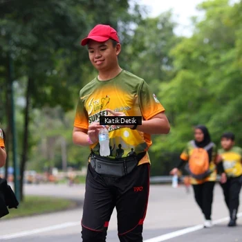 Runner Photo 8710317