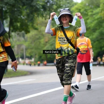 Runner Photo 8710405