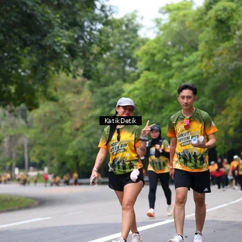 Runner Photo 8710516