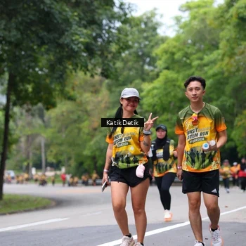 Runner Photo 8710524