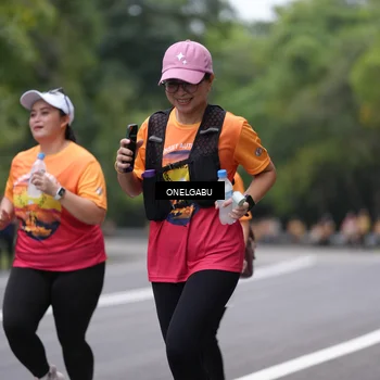 Runner Photo 8711003