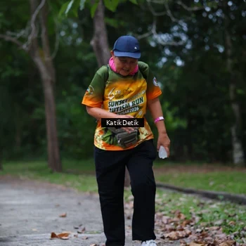 Runner Photo 8711032