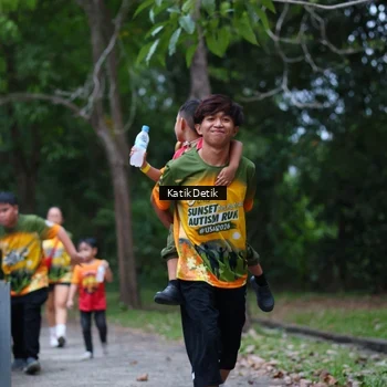 Runner Photo 8711055