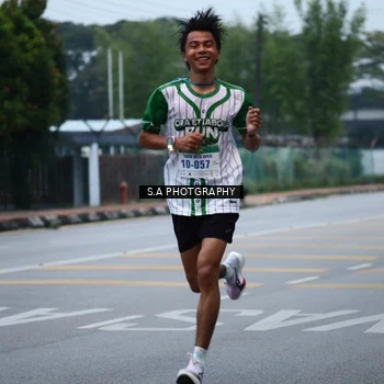 Runner Photo 8711075
