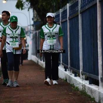 Runner Photo 8711118