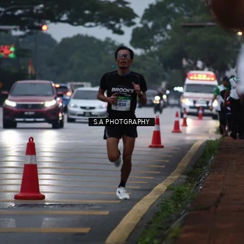 Runner Photo 8711141